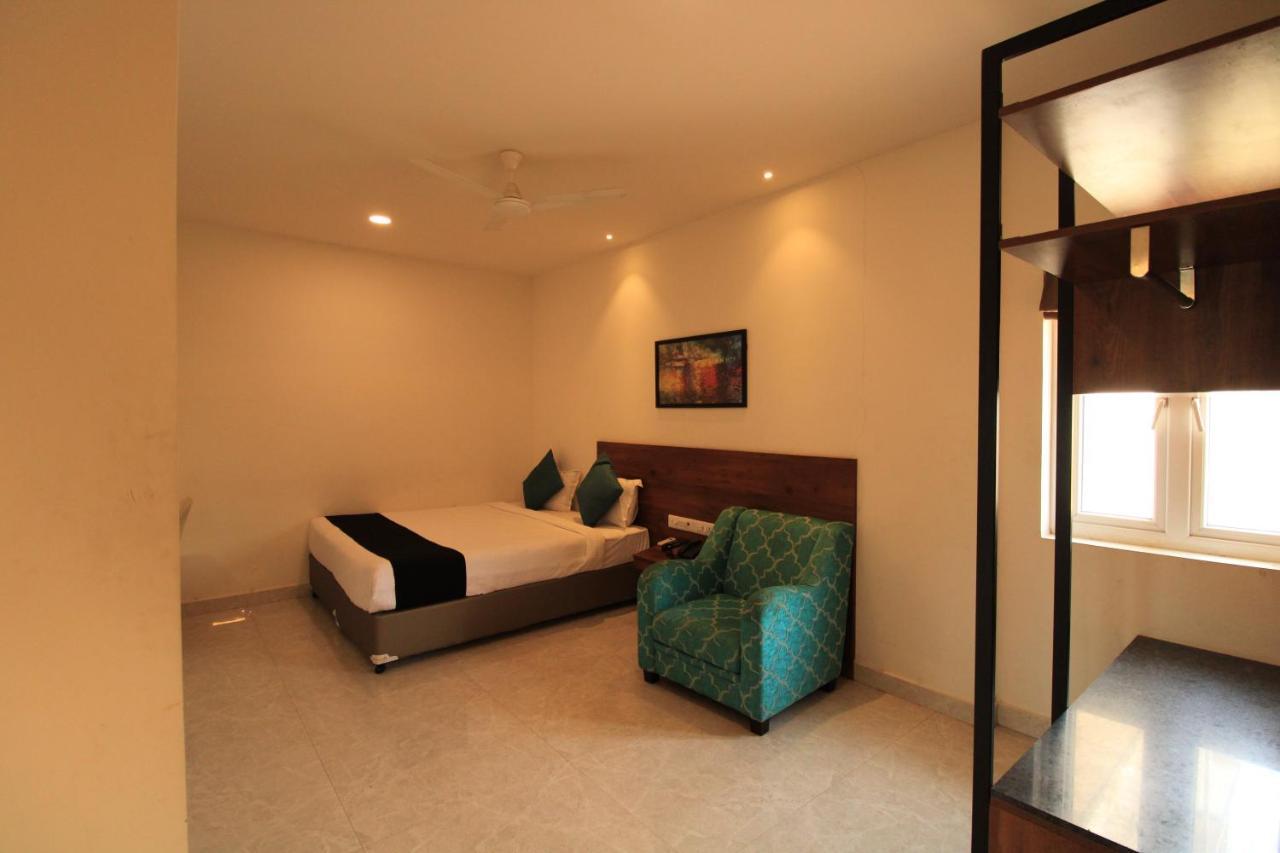 Arunaa Inn Airport Hotel,เชนไน ภายนอก รูปภาพ
